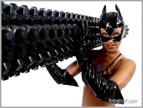 latex-02