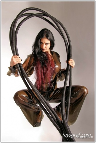 latex-05